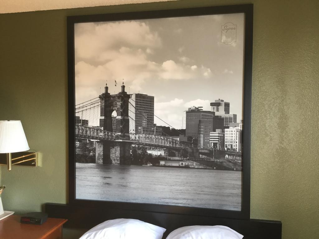 Super 8 By Wyndham Youngstown/Austintown Exterior photo